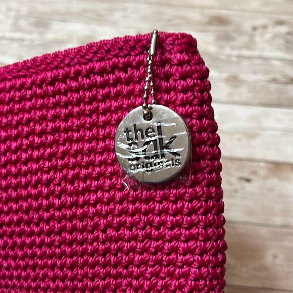 NWT THE SAK Crochet Craze Whatever Pinkberry Wristlet Silver Tone Hardware - Picture 10 of 14